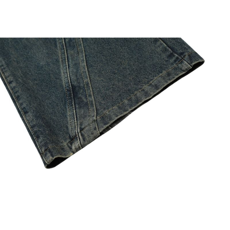 Schwere Cleanfit-Jeans