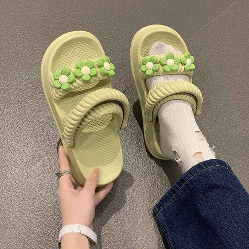 Sandalias con doble tira y decoración floral