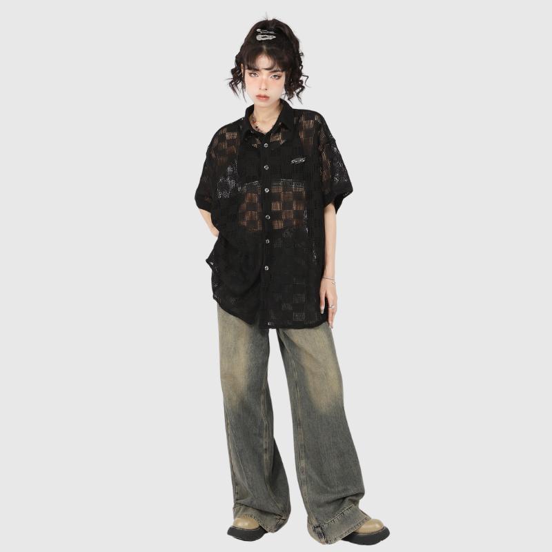Camisa moderna con estampado hueco