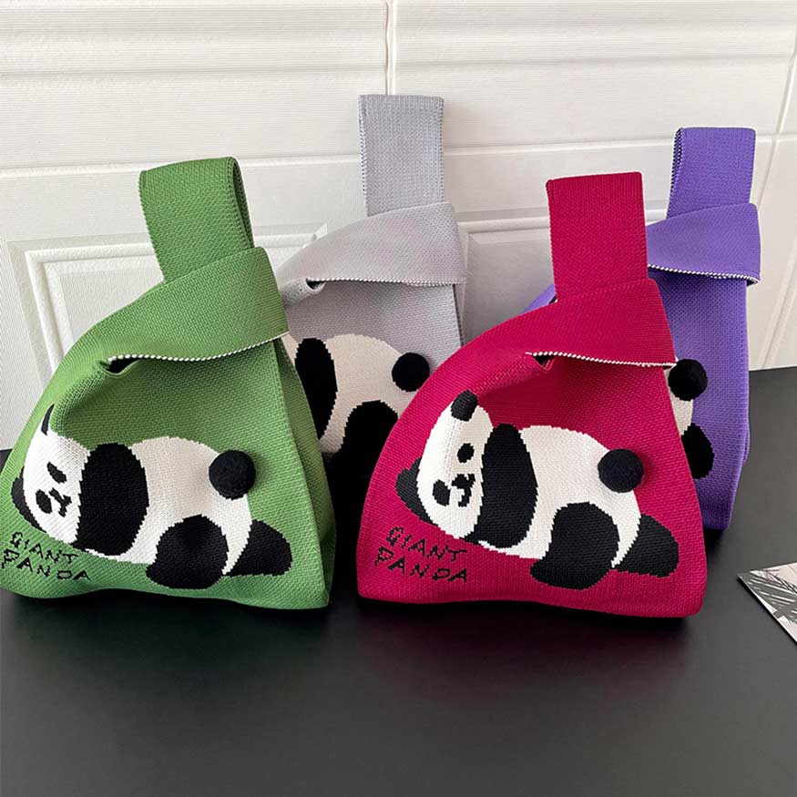 Strick-Tasche mit Panda-Chic-Print