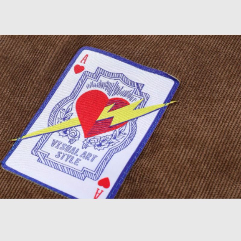 Camisetas de corazón de relámpago