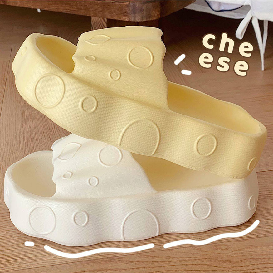 Lindas sandalias de plataforma con forma de queso