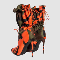 Camouflage Stiefel mit mittelhohem Absatz