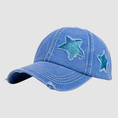 Gorra de béisbol con estrella desgastada