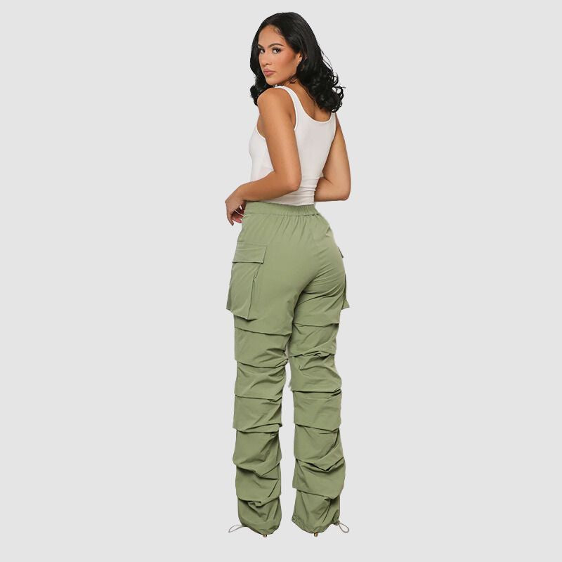 Pantalones cargo plisados ​​con cordón