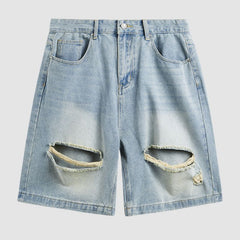 Zerkratzter zerrissener Jeans-Shorts