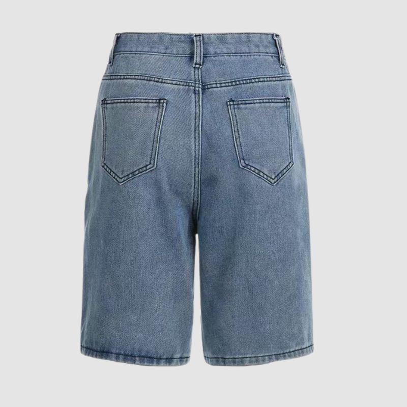 Jorts mit kontrastierenden Stern-Patches