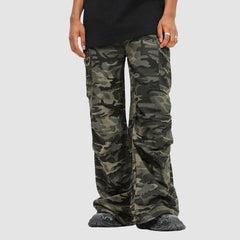 Pantalones cargo plisados de camuflaje