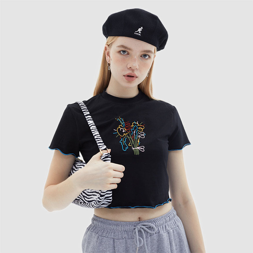 Crop Top mit Pflanzenstickerei