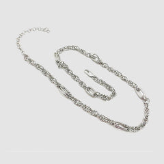 Collar con giro geométrico irregular