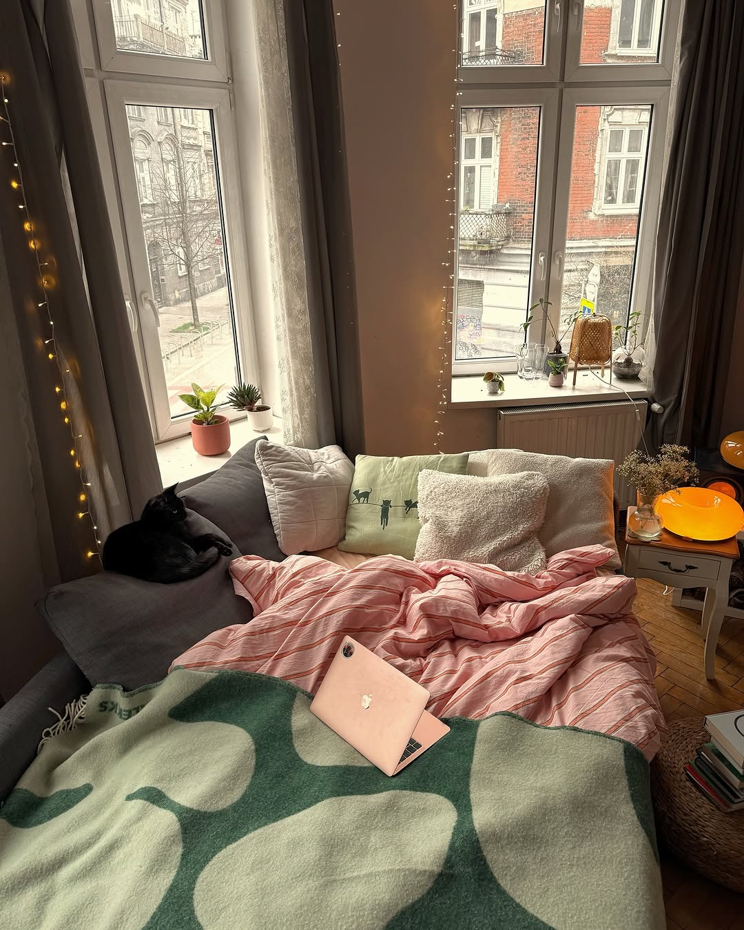 Minimal Stripe Bedding Bundle