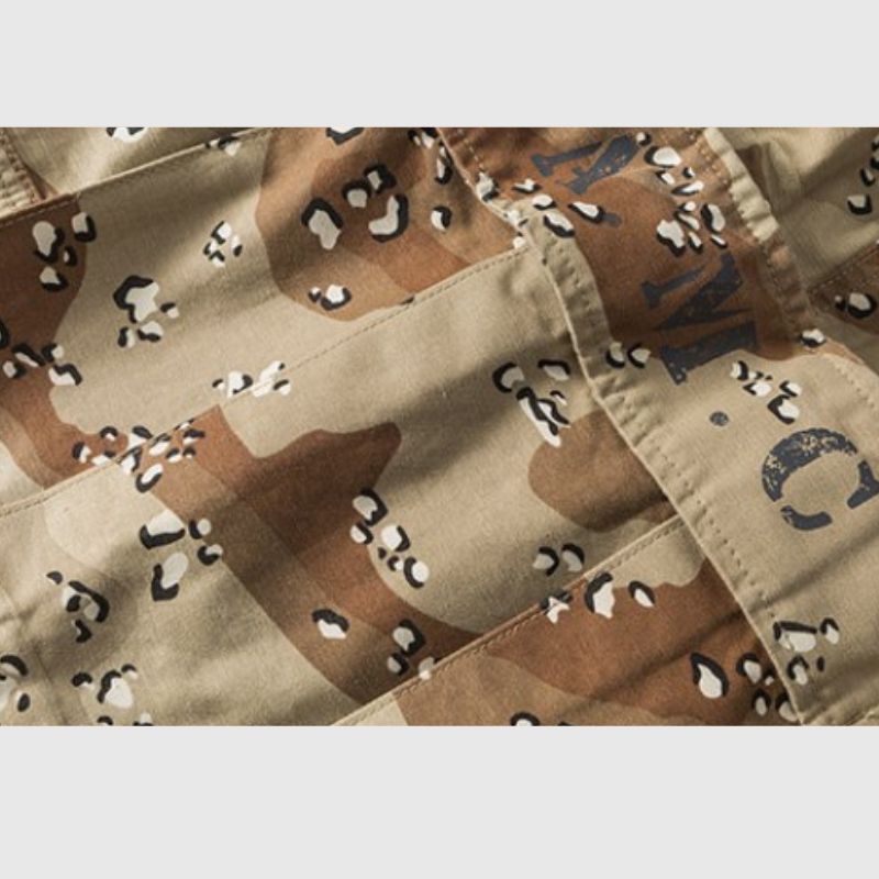 Camouflage-Shorts mit Kordelzug