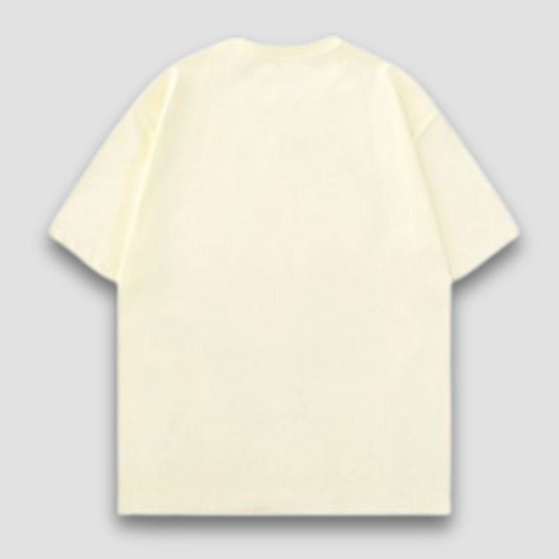 Camiseta con letras bordadas
