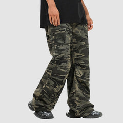 Pantalones cargo plisados de camuflaje