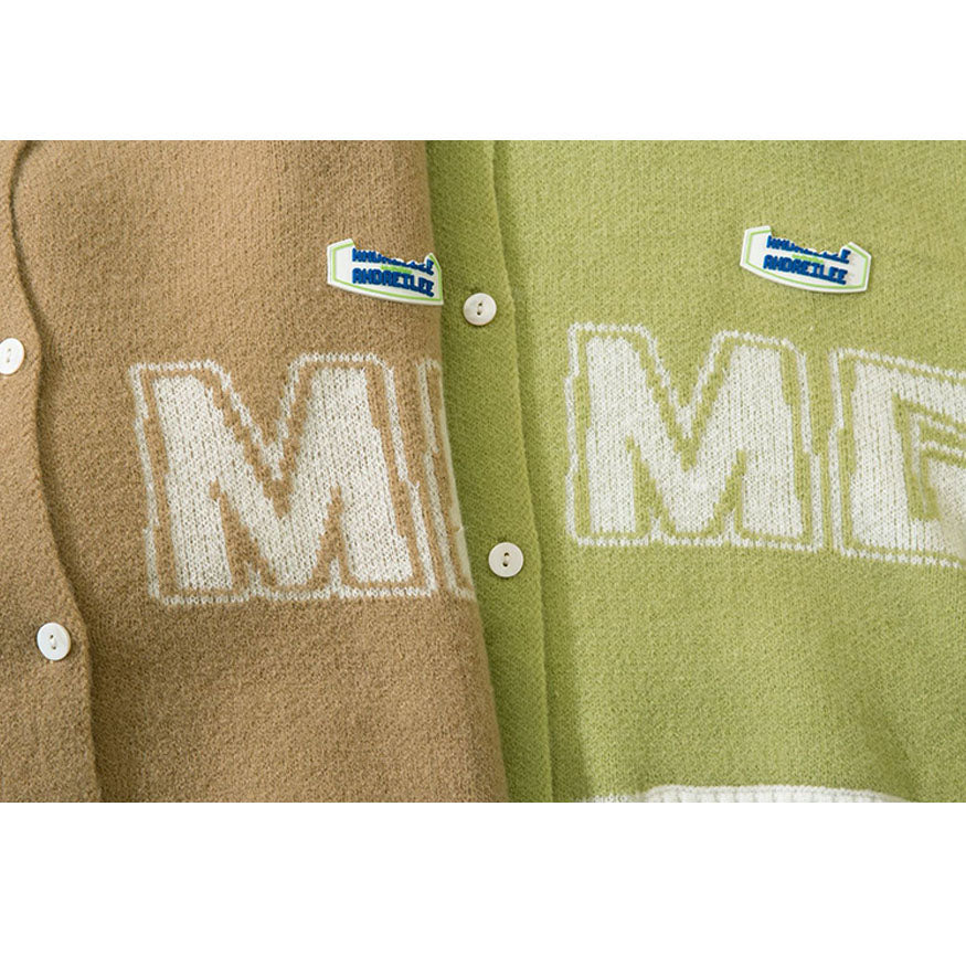 Chaqueta corta de punto jacquard con estampado de letras