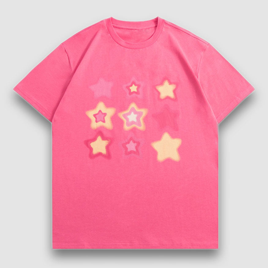 Camiseta con estampado de grafiti de estrellas