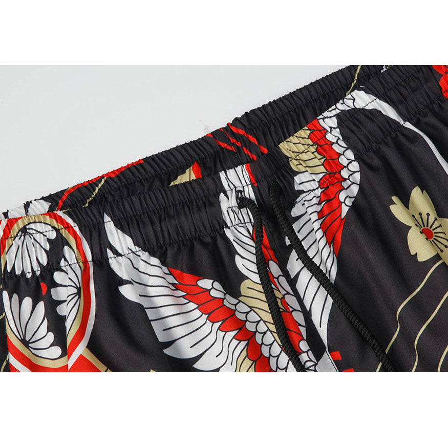 Kimono de dos piezas con estampado de grullas y pantalones cortos