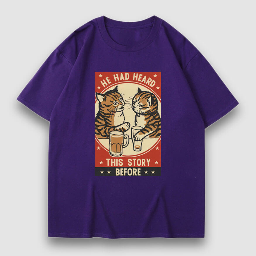 Camiseta con estampado de dibujos animados de gato bebiendo