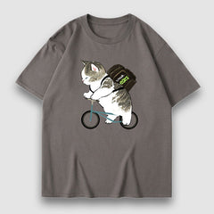 Camiseta con estampado de dibujos animados de un adorable gato