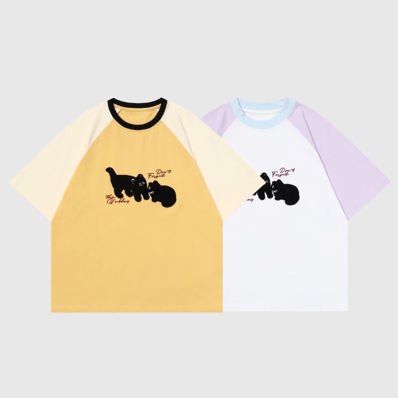 Linda camiseta bordada con gato