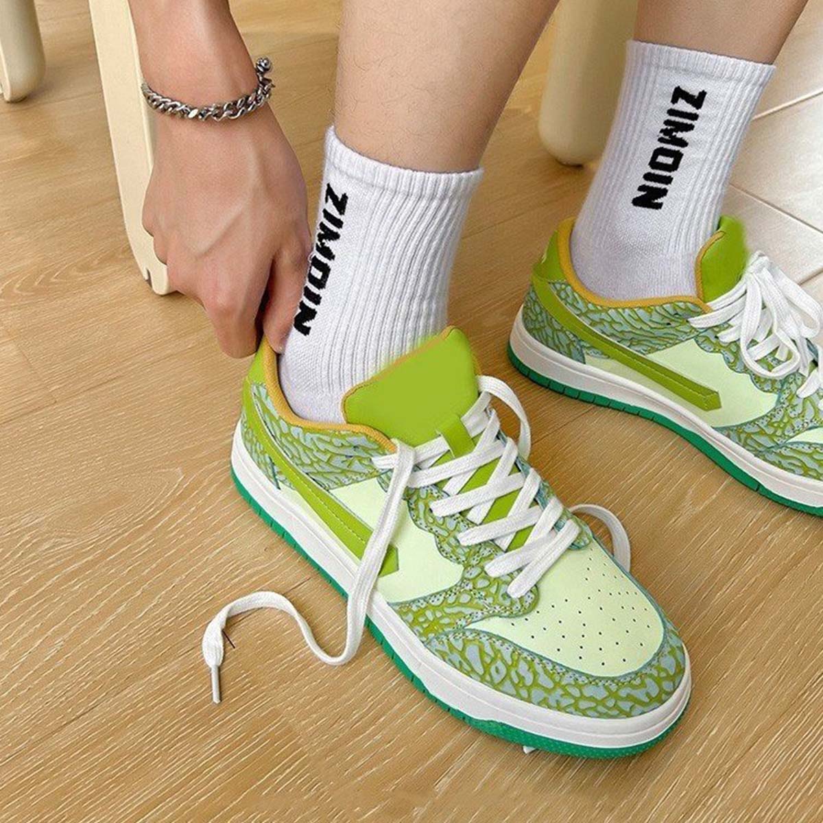 Neongrüne Sneaker