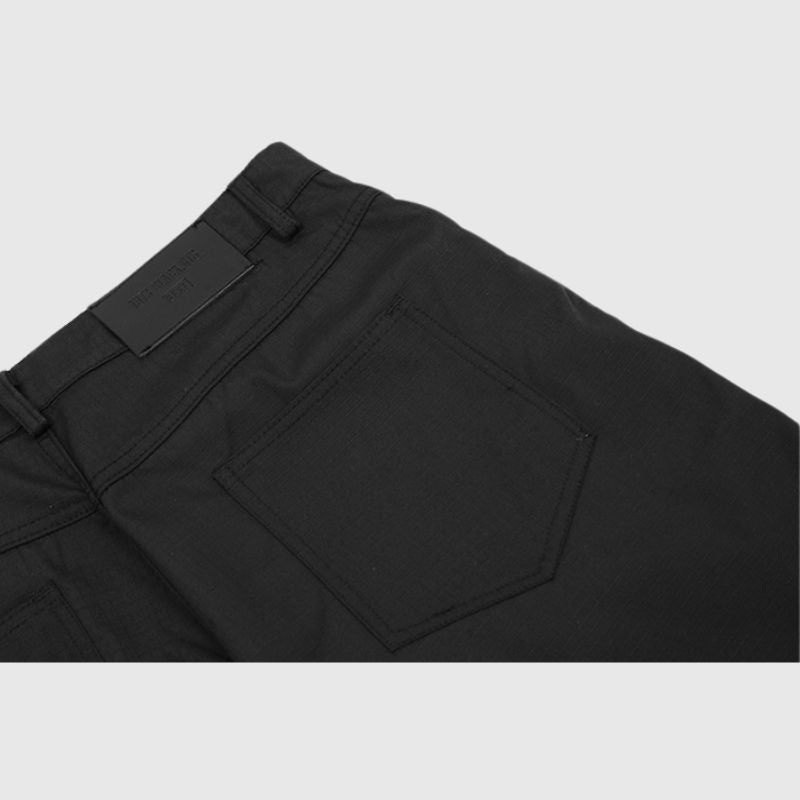 Pantalones deportivos rectos básicos