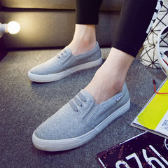 Men's White Flat-heeled Slip-on Lazy Korean Style Canvas Shoes