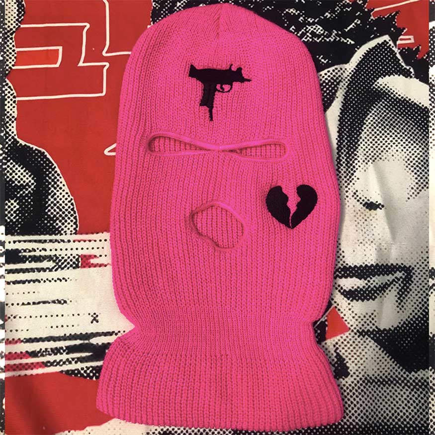 Gorra redonda divertida de tres agujeros