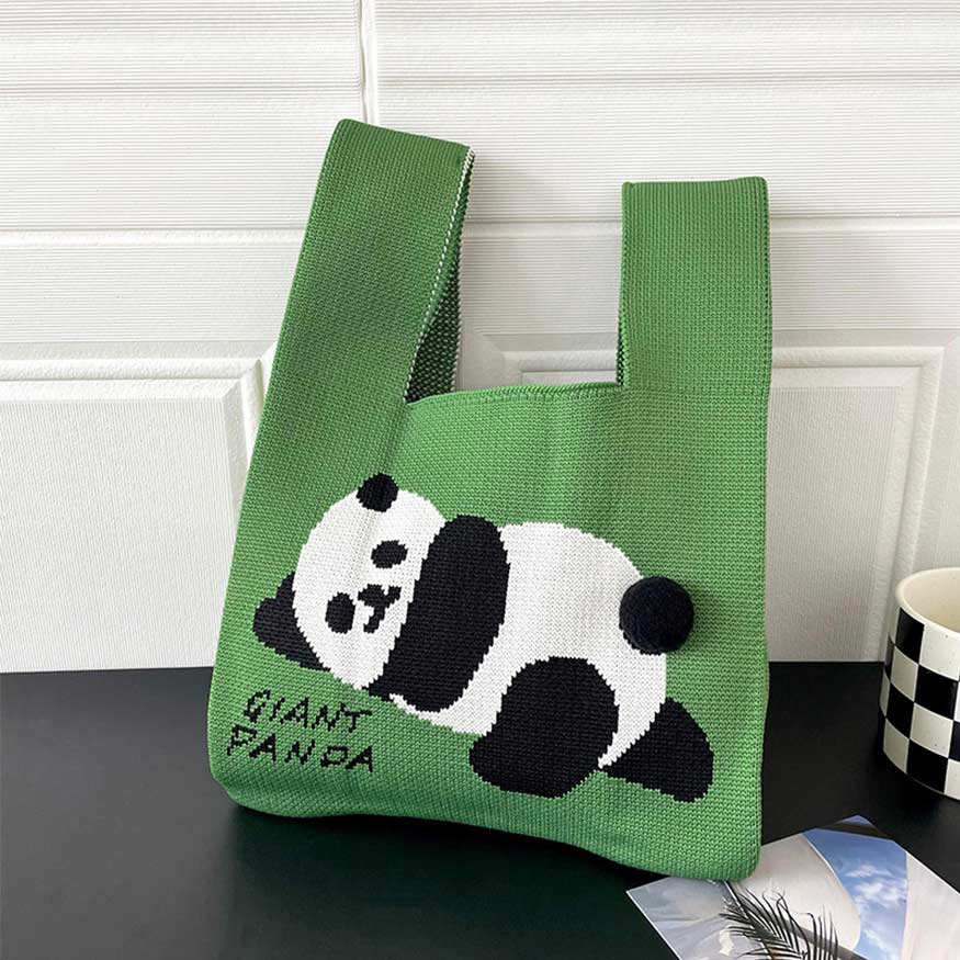 Strick-Tasche mit Panda-Chic-Print