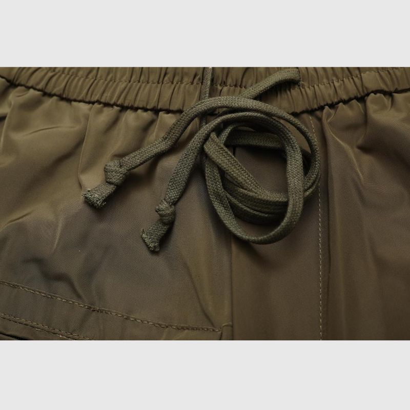 Einfarbige Outdoor-Cargo-Shorts