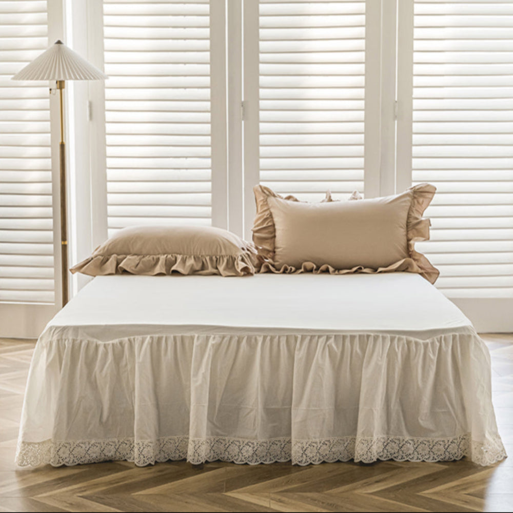 Amelia Ruffled Lace Washed Cotton Bedding Set - White & Brown