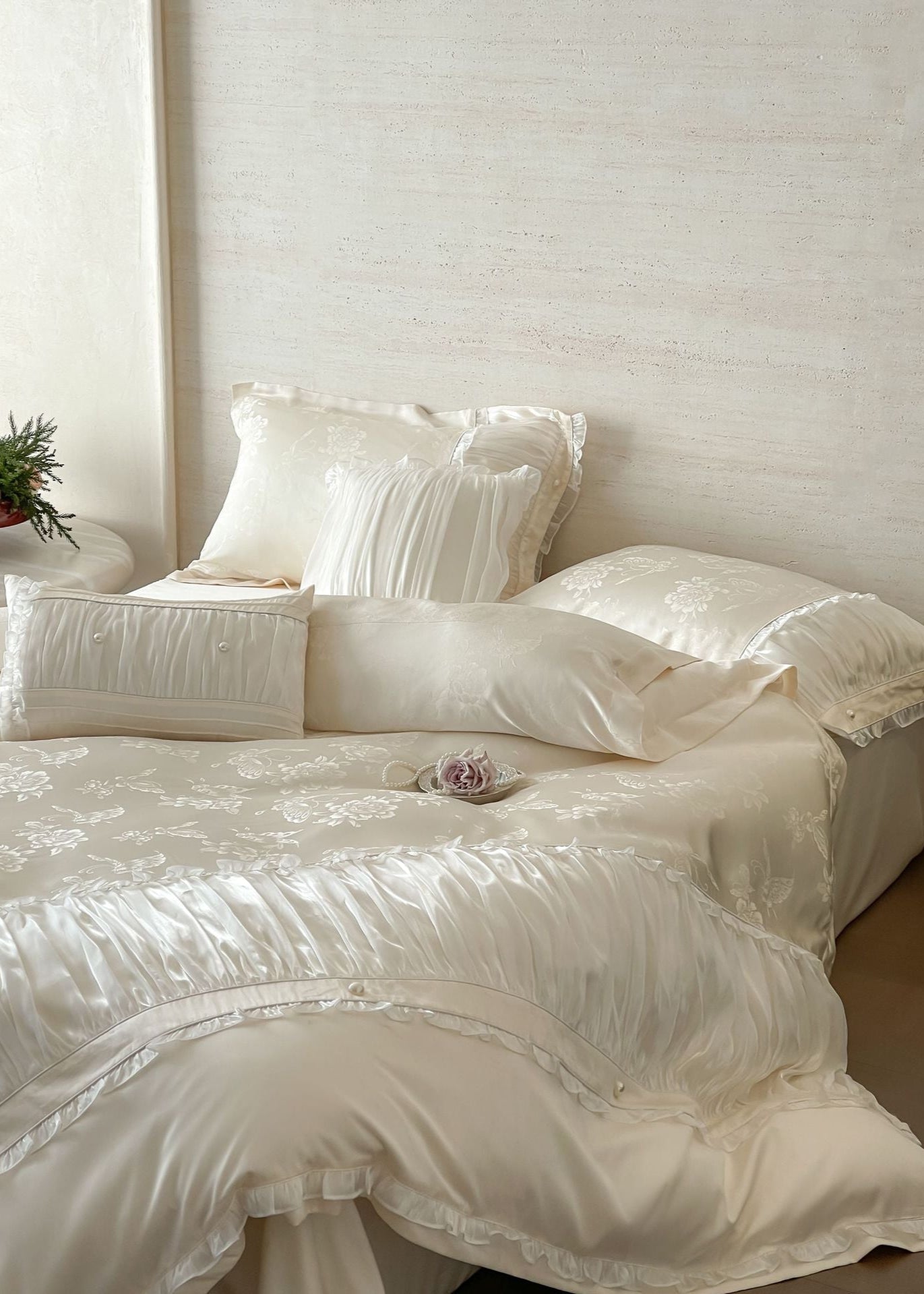 Aurora Lace Floral TENCEL Bedding Set - Beige