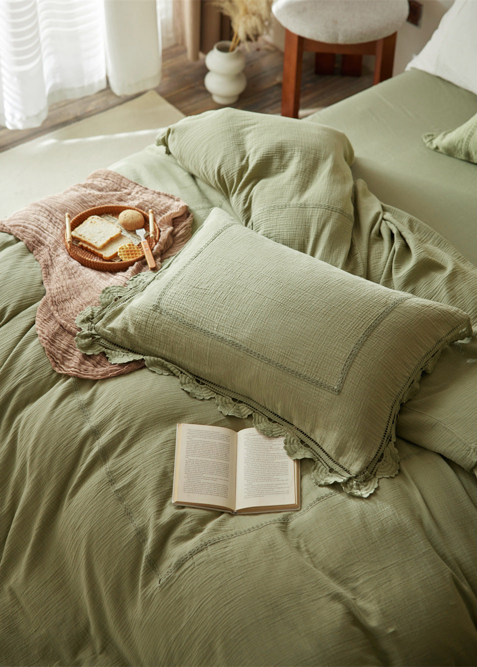 Isadora Lace Ruffle Double Gauze Bedding Set - Brown