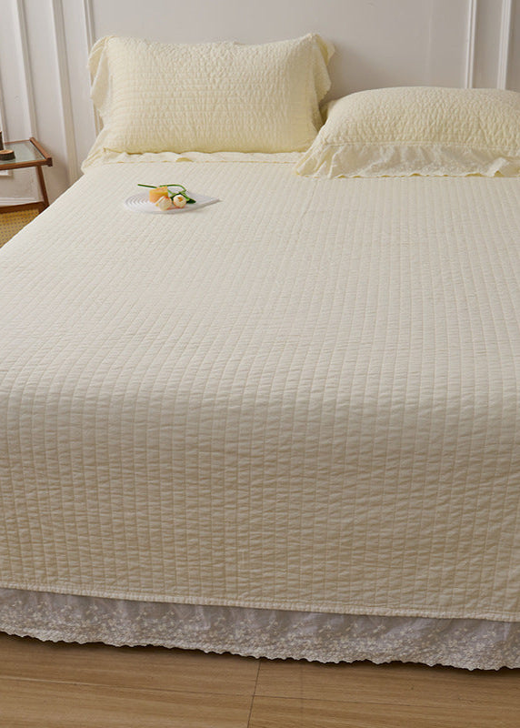 Ellie Lace Ruffle Quilted Bedding Set - Pink
