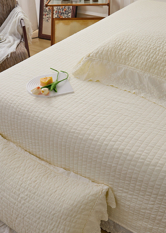 Ellie Lace Ruffle Quilted Bedding Set - Pink