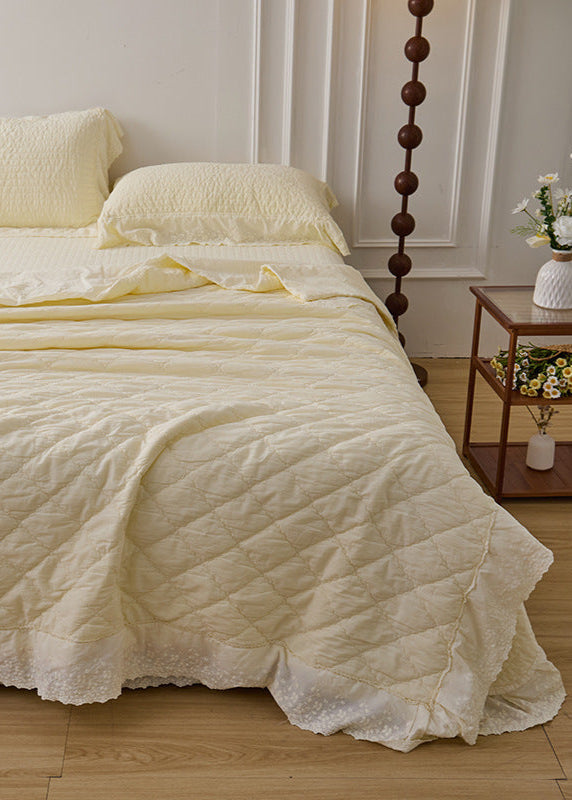 Ellie Lace Ruffle Quilted Bedding Set - Pink