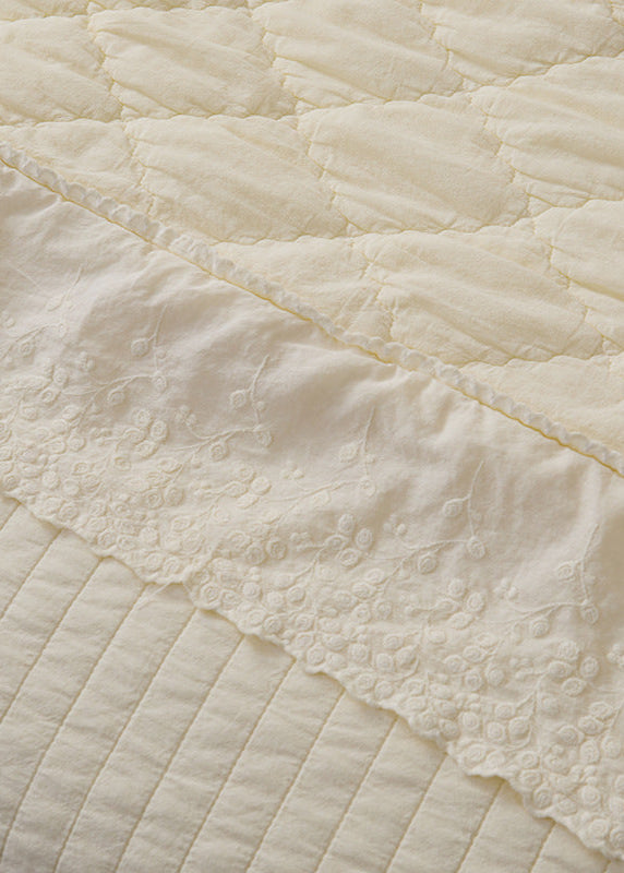 Ellie Lace Ruffle Quilted Bedding Set - Pink