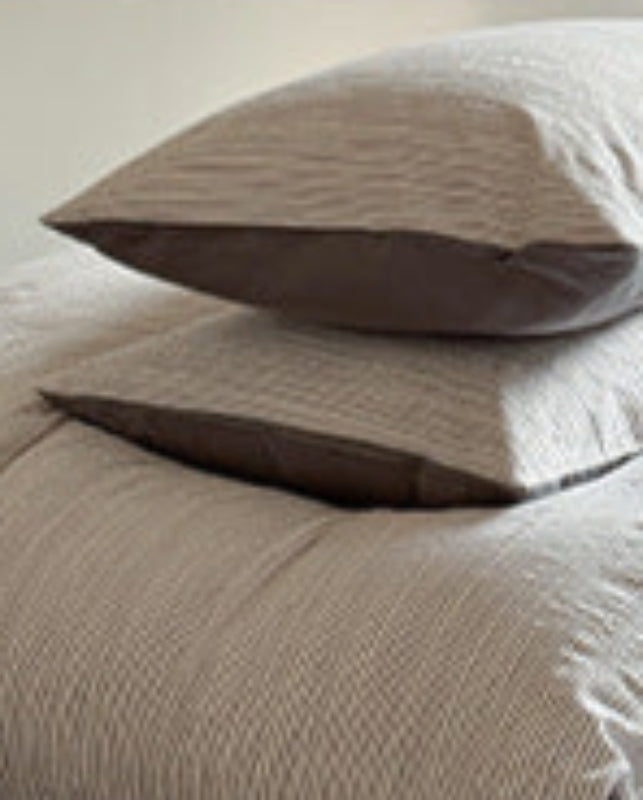 Emma Duo Striped Jacquard Bedding Set - Light Pink