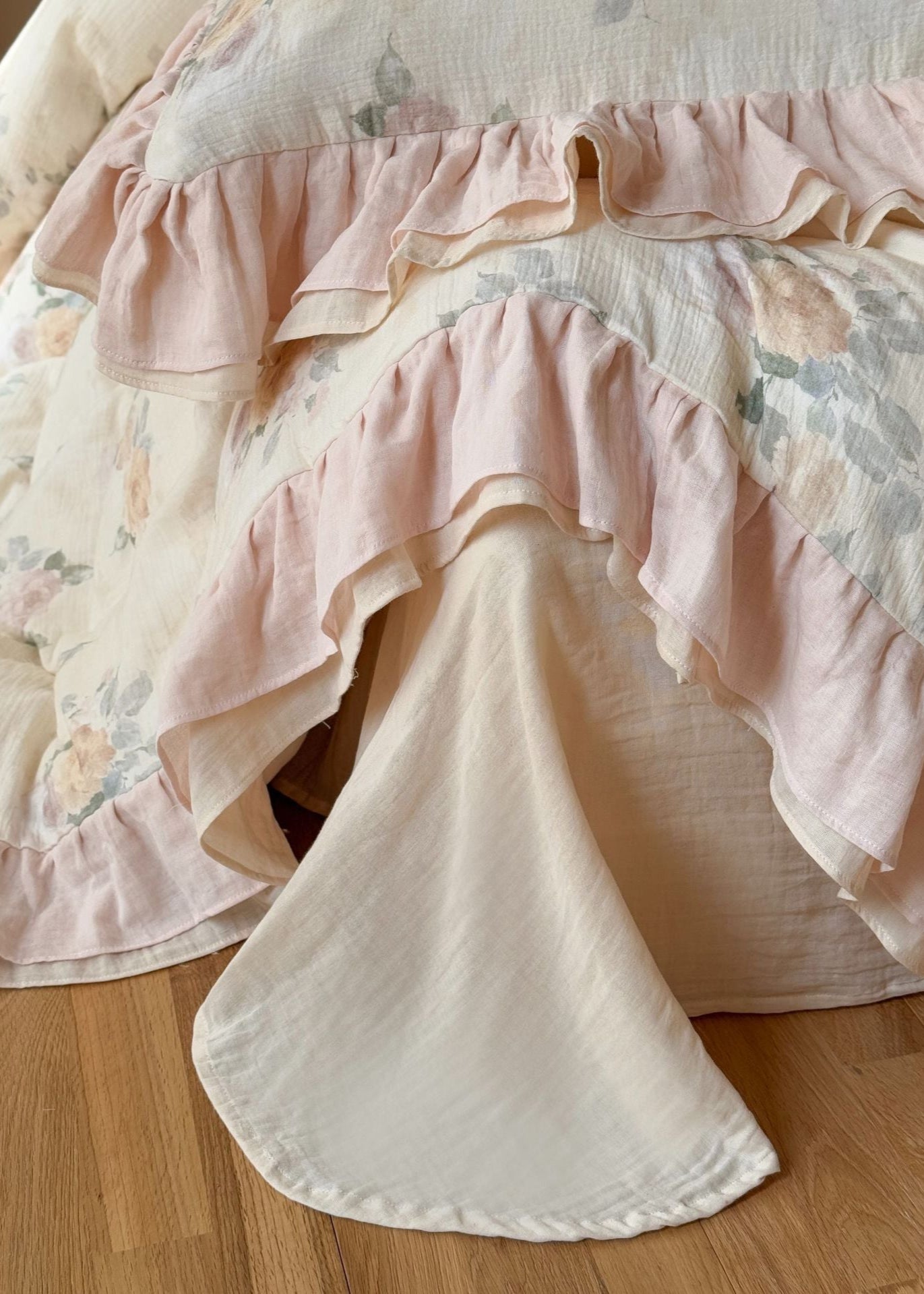 Millie Lace Ruffle Floral Bedding Set - Blue