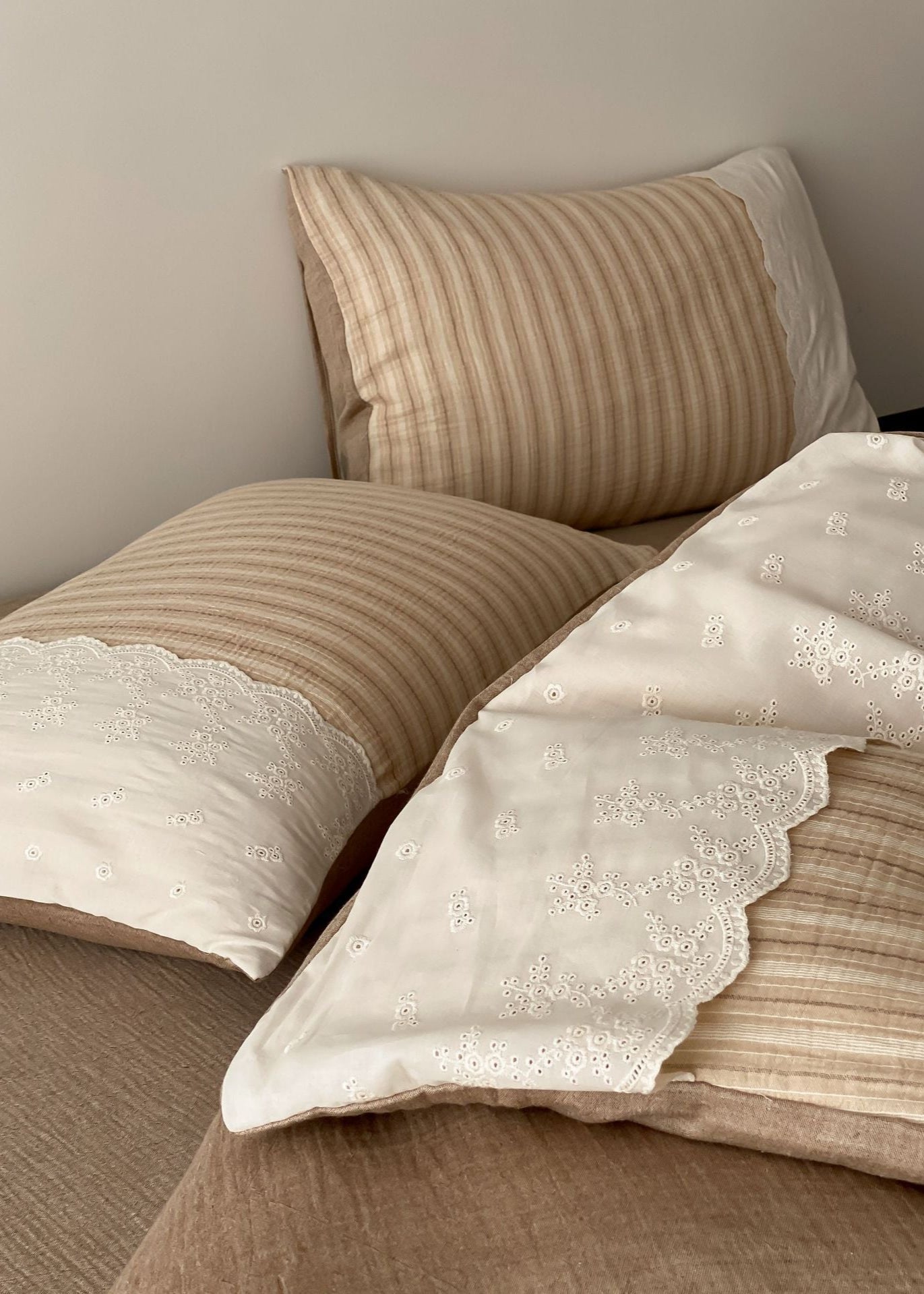 Florence Lace Double Gauze Striped Bedding Set - Brown