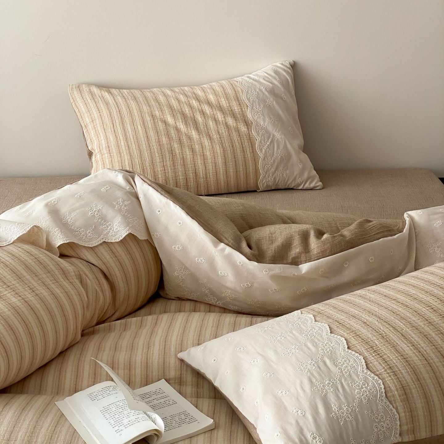 Florence Lace Double Gauze Striped Bedding Set - Beige Brown