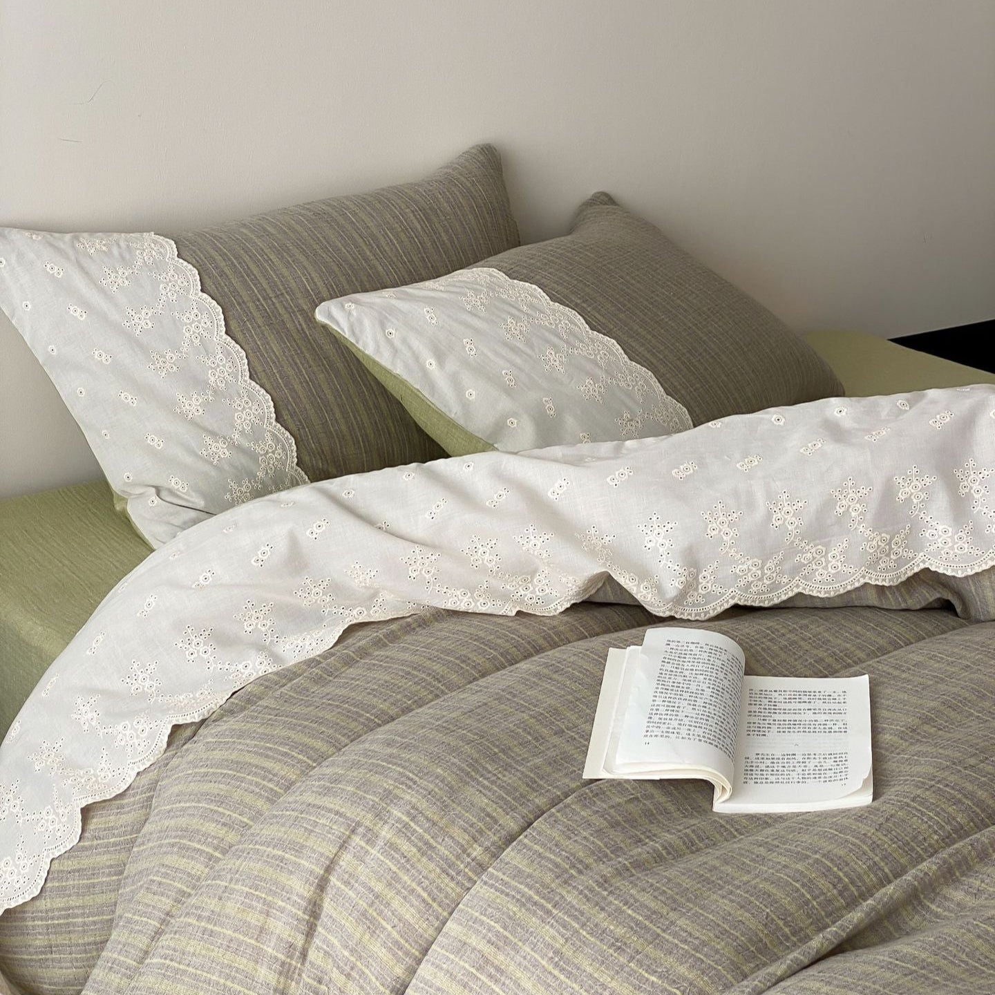 Florence Lace Double Gauze Striped Bedding Set - Brown