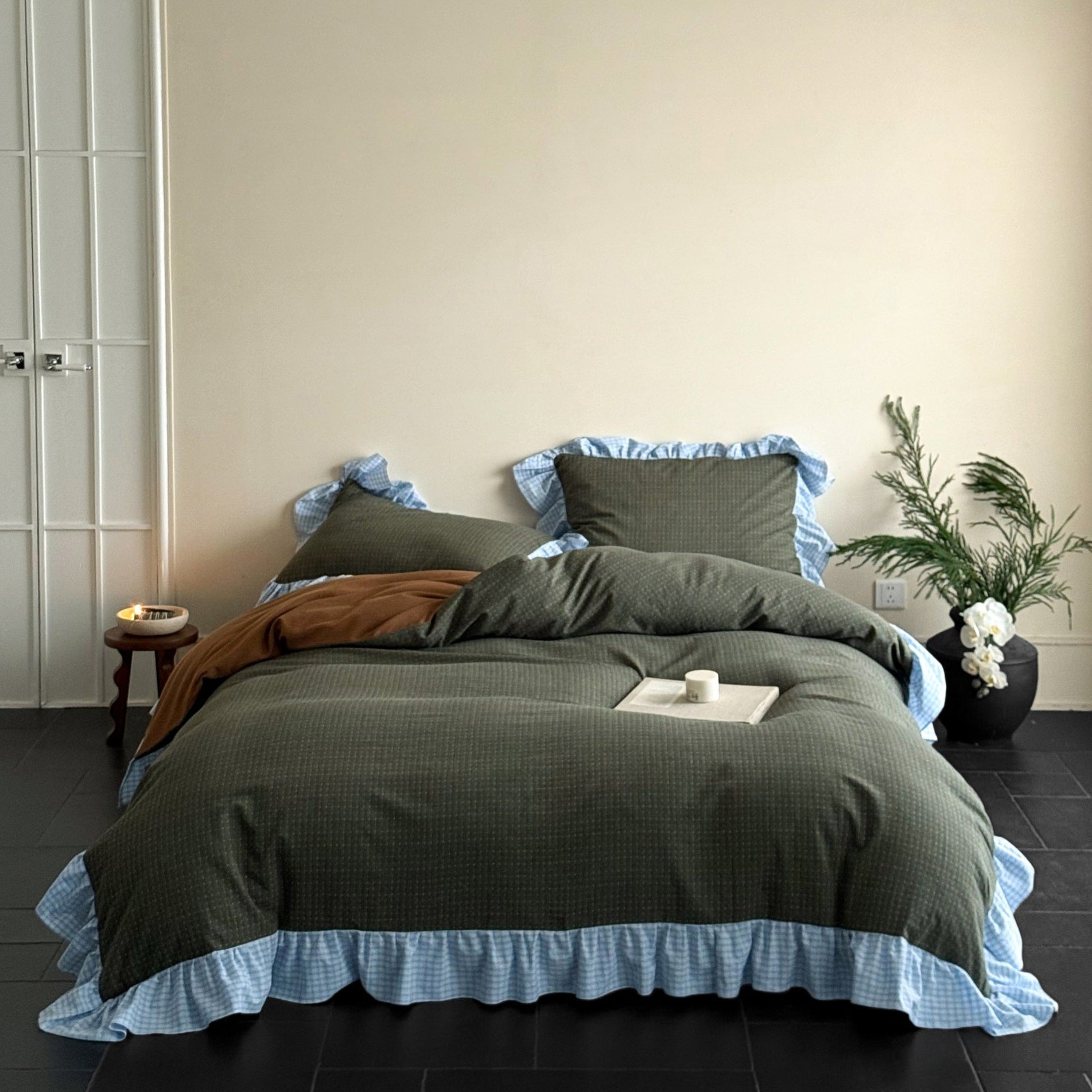 Sadie Gingham Lace Ruffle Bedding Set - Black
