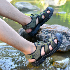 Beautiful Men's Outdoor Sports Closed Sandals