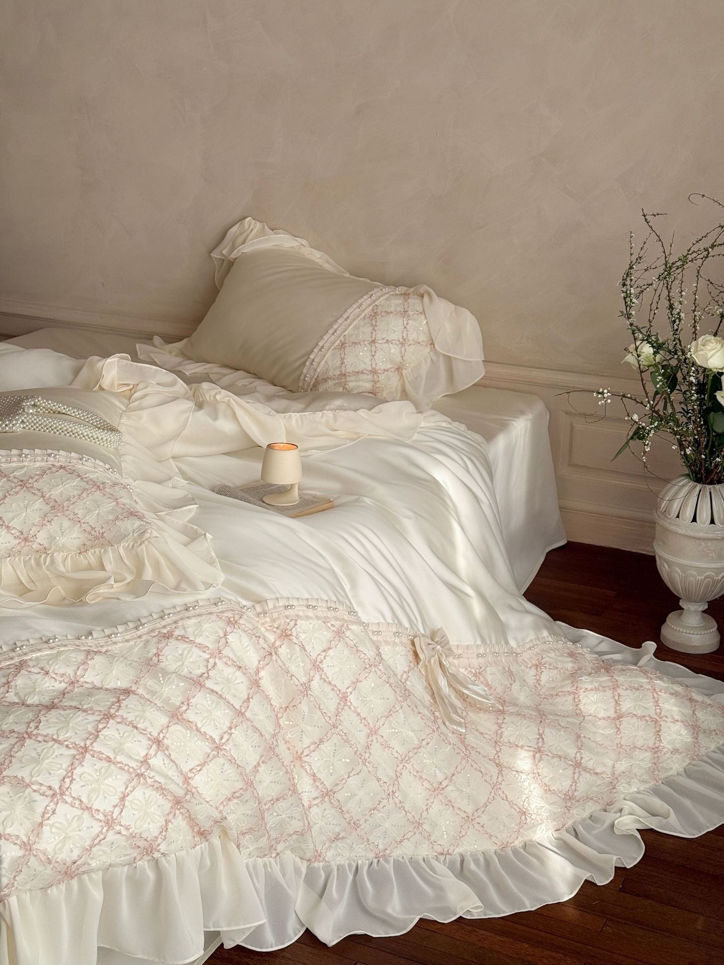 Haute Pearl TENCEL Bedding Set - White Romance