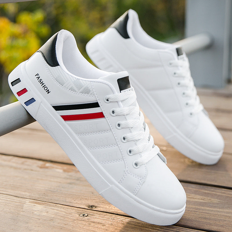 Anmutige, elegante weiße Herren-Sneaker für den Sommer