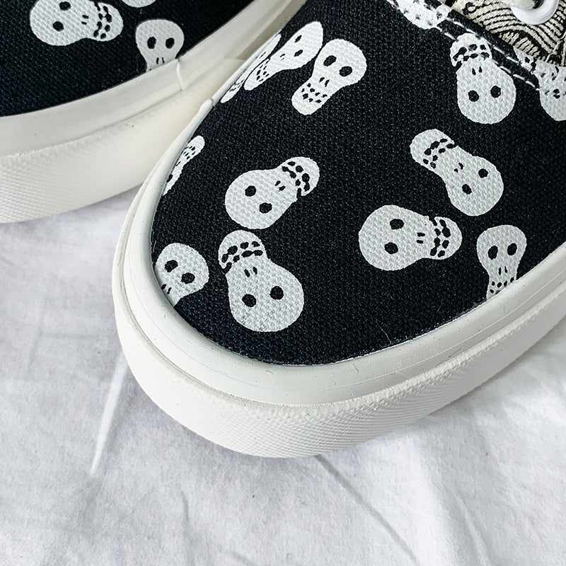 Damen &amp; Herren Skateboard Totenkopf Vintage Print Klassische Canvas Schuhe