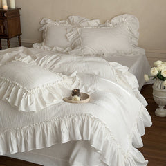 Jasmine White Ruffled Jacquard Bedding Set