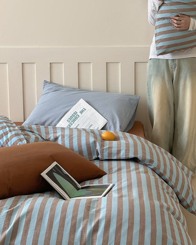 Parker Minimalist Striped Bedding Set - Red