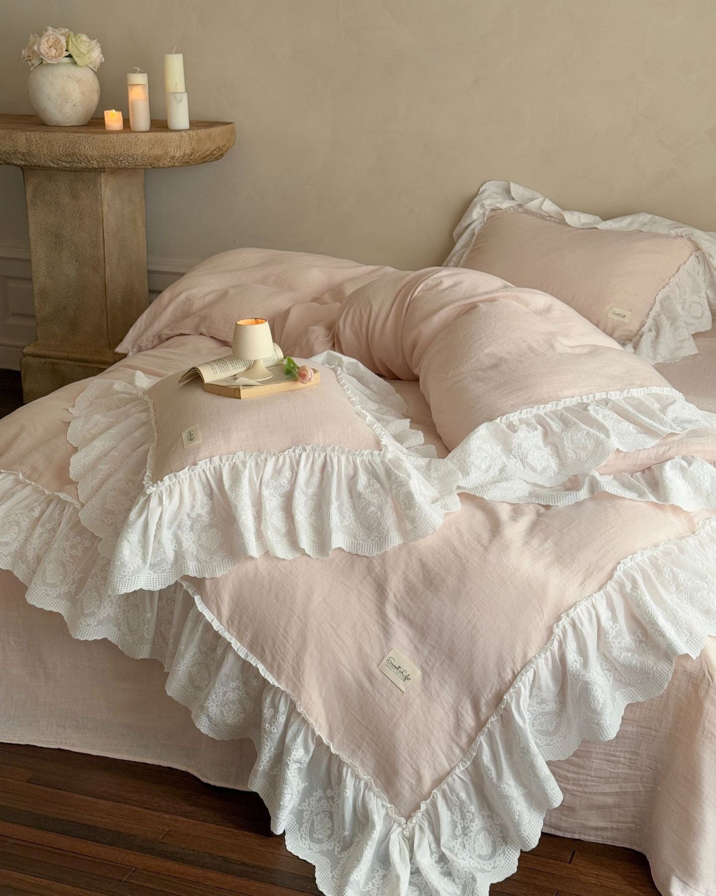 Macaroon French Lace Ruffled Bedding Set - Blue